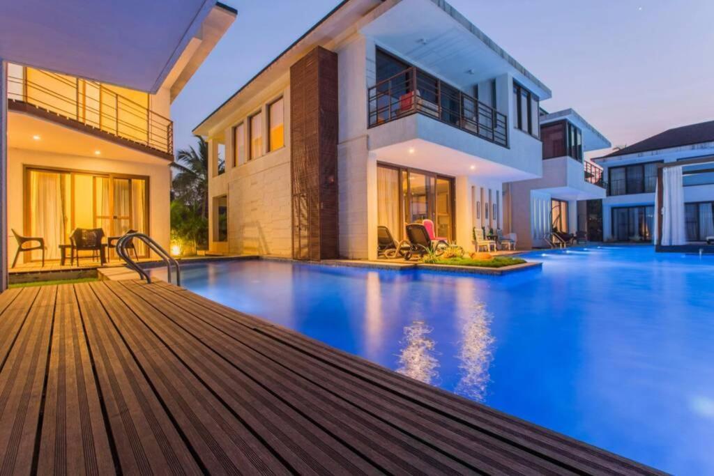 Ochre Villa- Luxury Property In Assagaon / Вагатор Екстериор снимка